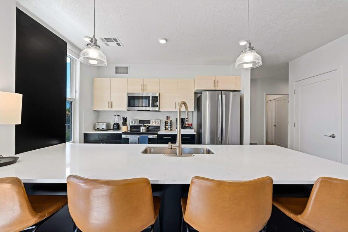 2Br Luxury Urban Escape Balcony & Fitness Center Daire Salt Lake City Dış mekan fotoğraf