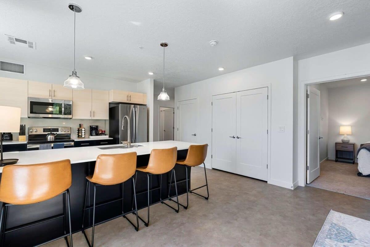 2Br Luxury Urban Escape Balcony & Fitness Center Daire Salt Lake City Dış mekan fotoğraf