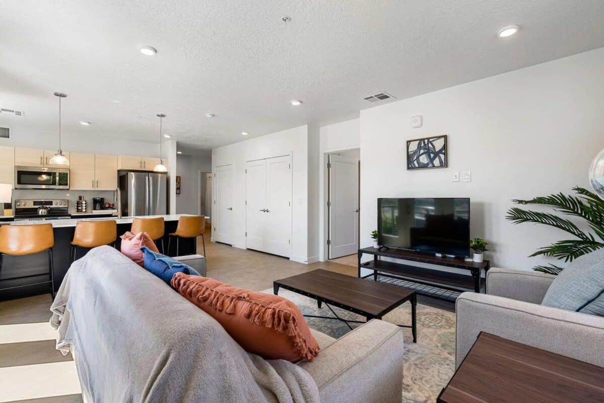 2Br Luxury Urban Escape Balcony & Fitness Center Daire Salt Lake City Dış mekan fotoğraf