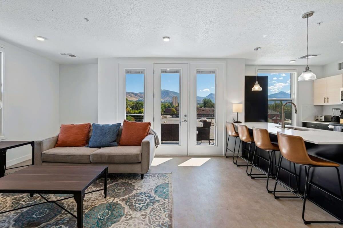 2Br Luxury Urban Escape Balcony & Fitness Center Daire Salt Lake City Dış mekan fotoğraf